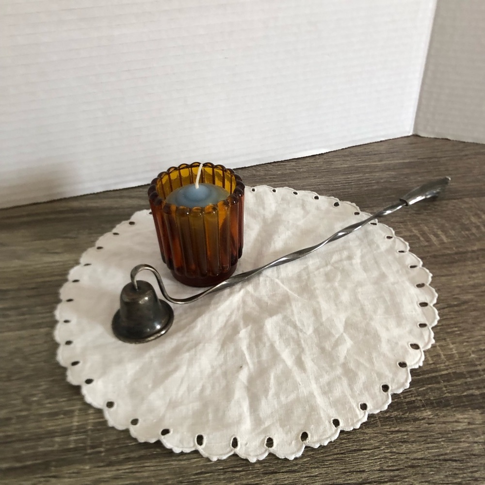 Vtg Primrose Plate Candle Snuff